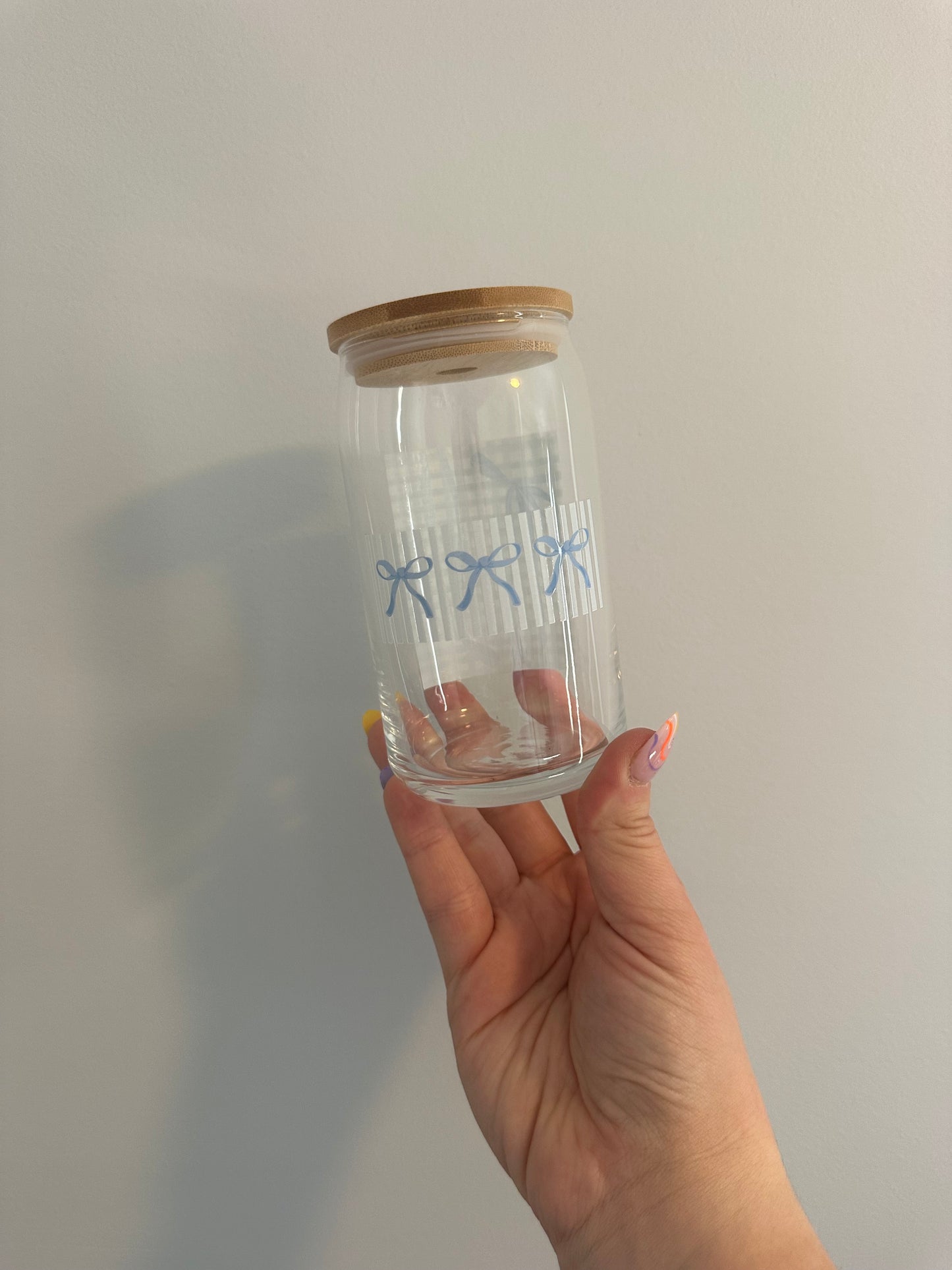 Blue bow glass cup