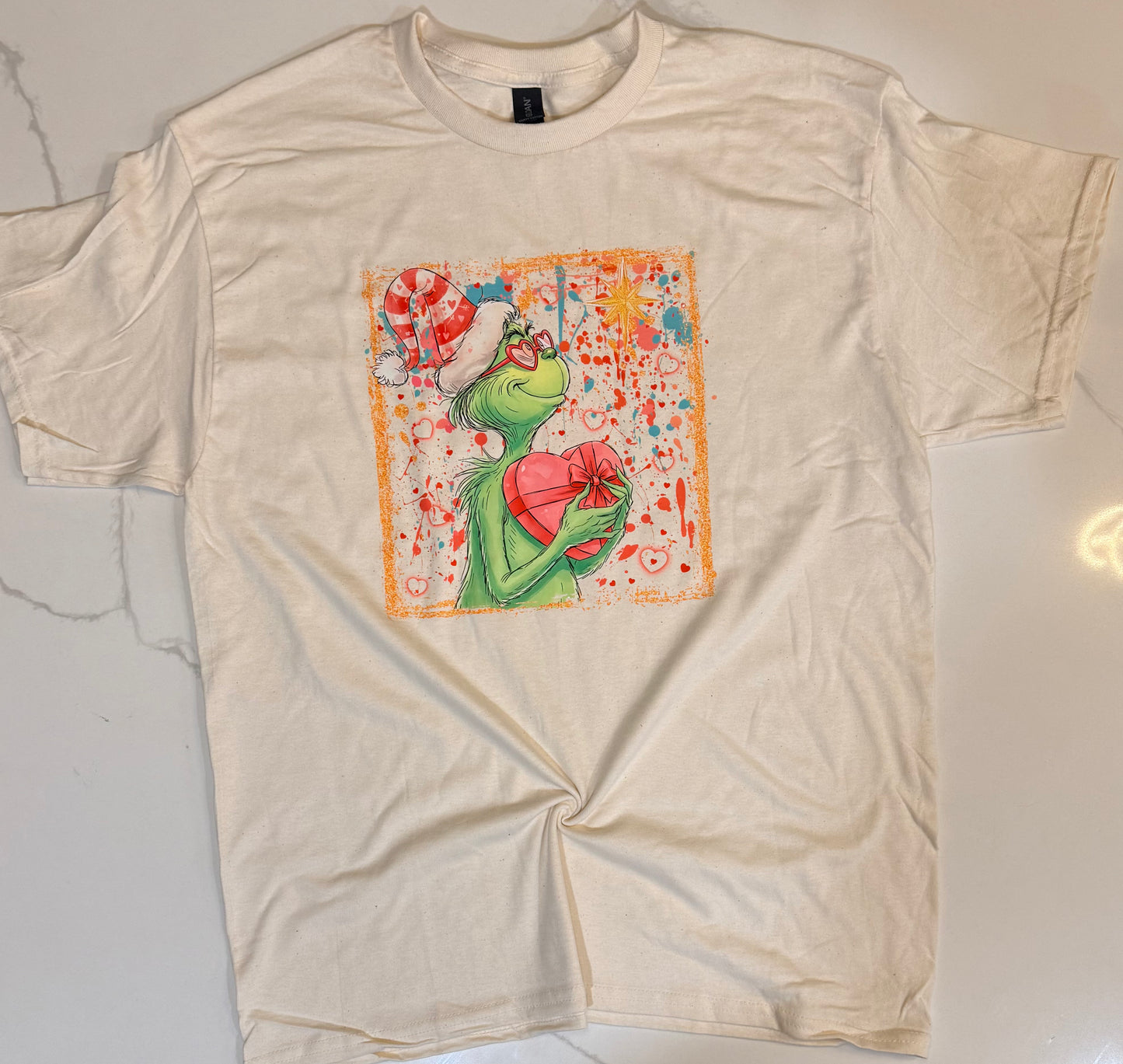 Grinch Valentines tee