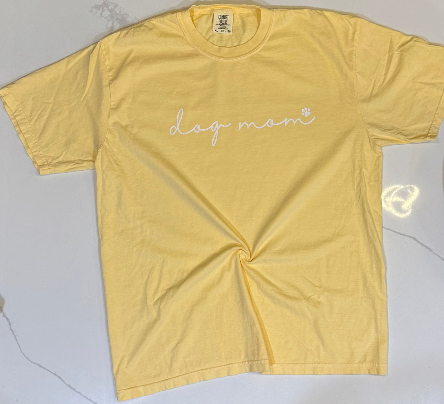 Dog Mom (Comfort Colors)
